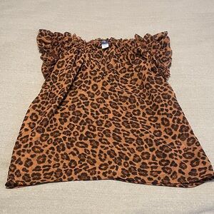 Leopard Print Ruffle Sleeve Top